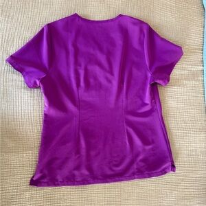 Jaanuu Short Sleeve Scoop Neck Top and Jogger Pants in Vibrant Purple-Magenta